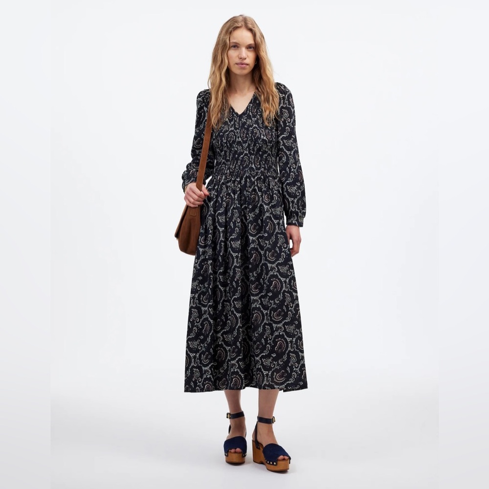 Madewell // NWT Smocked V-Neck Midi Dress in Paisley